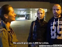 Кльощавата Кайо Сатояма се нацупи отзад толкова силно, че не може stari babi seks да стане